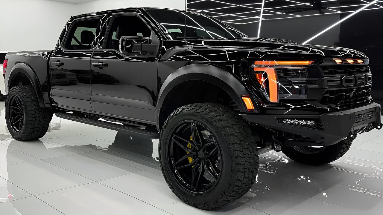 New 2025 Ford Raptor R Officially Launched: First Look, High-Tech Features, MPG, Showroom Price, and Everything You Need to Know